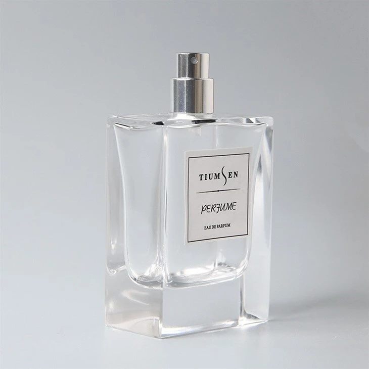 daisy bottle perfume